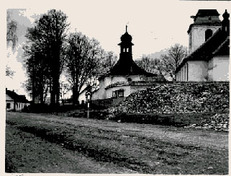 Kostel sv. Mikuláše, márnice, hřbitov